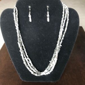 Necklace and earring set